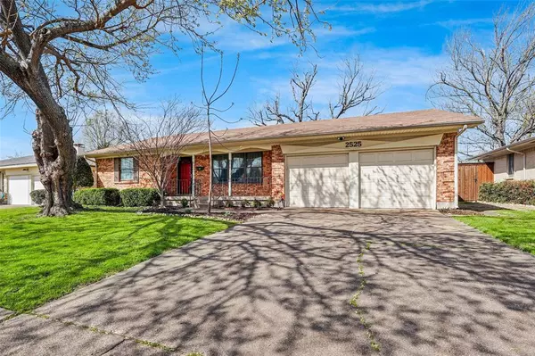 2525 Ridgecrest Drive,  Garland,  TX 75041