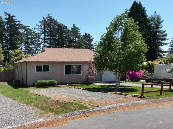 Brookings, OR 97415,337 SPRUCE DR