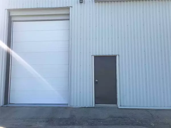 1124 Stellar DR #3, Newmarket, ON L3Y 7B7
