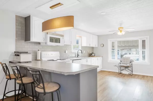 Quinte West, ON K8V 1M1,311 Dundas ST #44