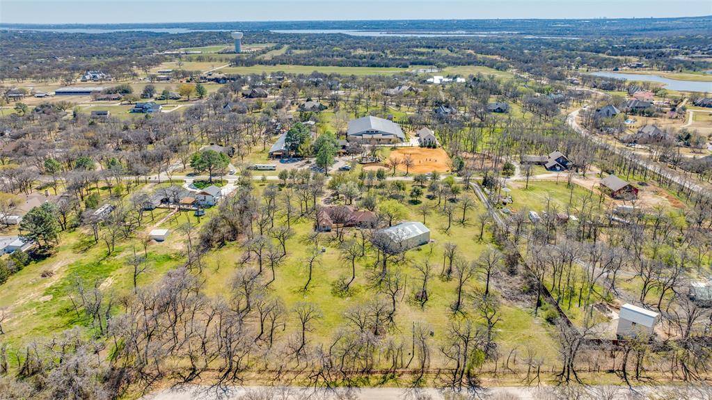 1760 Bridle Bit Road, Bartonville, TX 75022