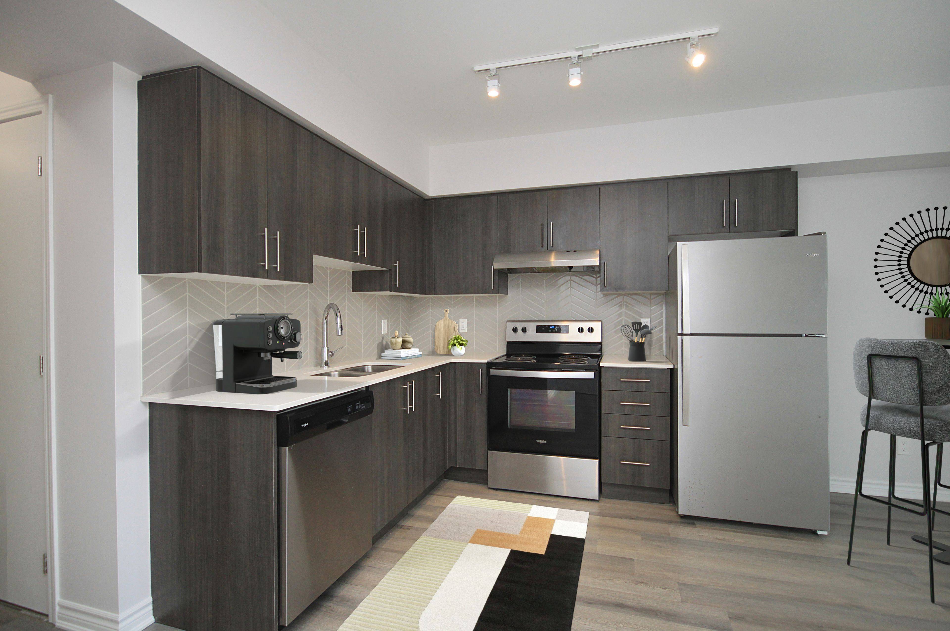 Toronto E10, ON M1E 3B6,1 Falaise RD #212