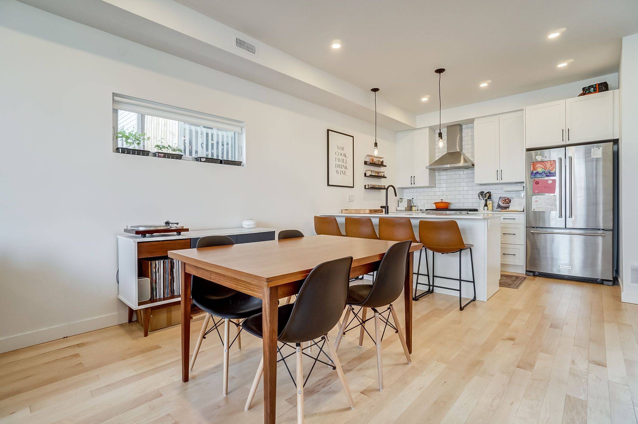 West Centre Town, ON K1Y 1N4,123-125 Carruthers AVE