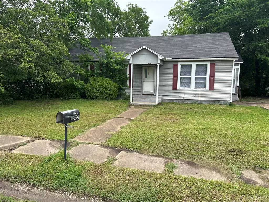 Bonham, TX 75418,520 Allen Avenue