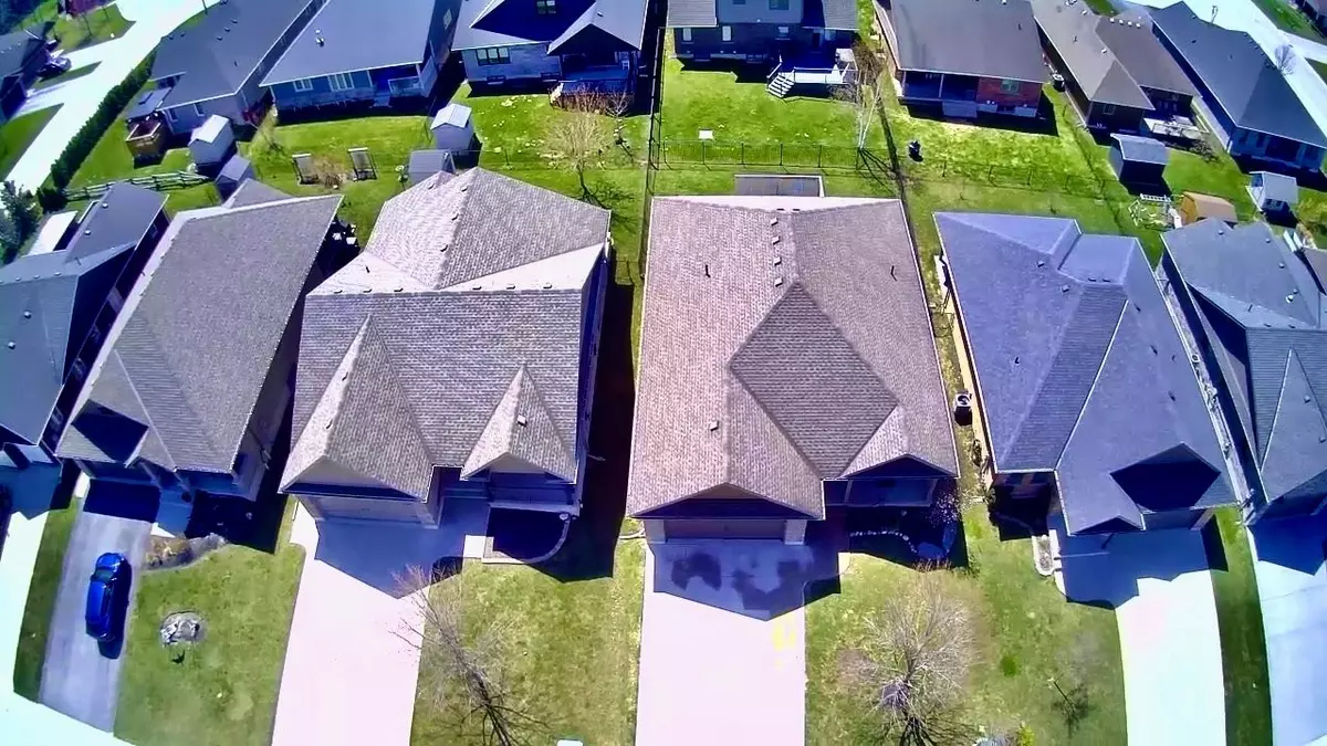 Wellington North, ON N0G 2L2,184 Ruby's CRES E