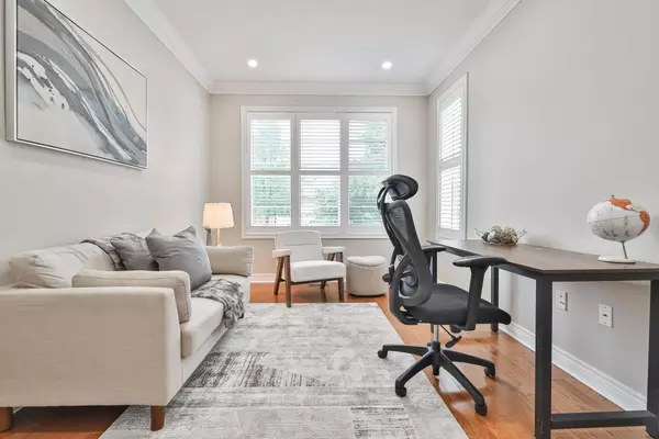 Oakville, ON L6M 0B3,3222 Epworth CRES