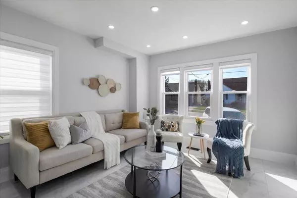 Hamilton, ON L8G 1R9,3 Wardrope AVE