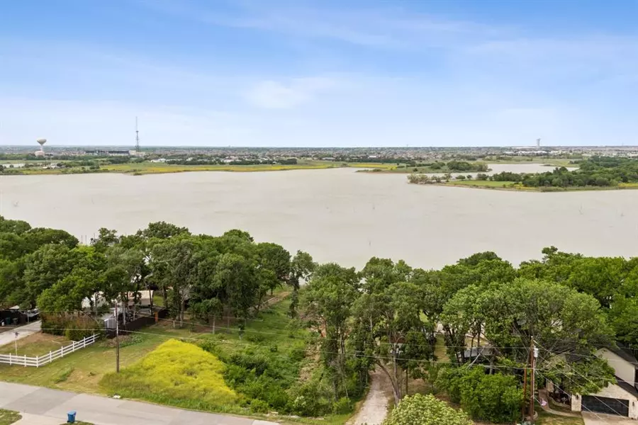 4547 & 4549 N Shore Drive, The Colony, TX 75056