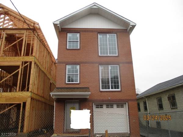 337 13th Avenue, Newark City, NJ 07103
