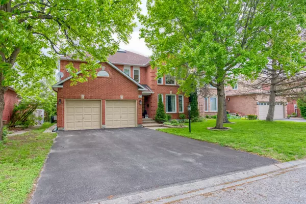 27 Sherk CRES, Kanata, ON K2K 2L3