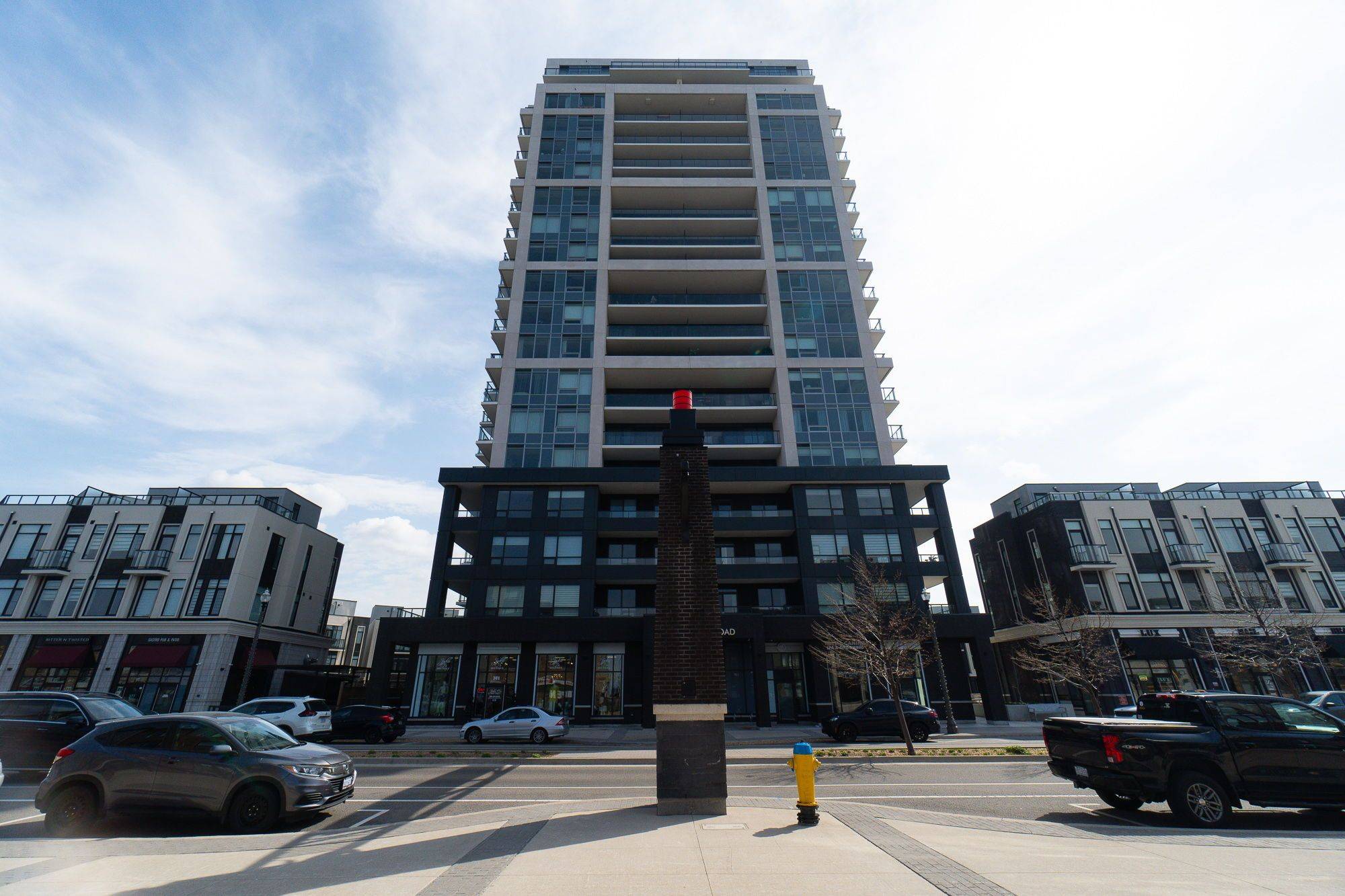 Grimsby, ON L3M 4E8,385 WINSTON RD #1902