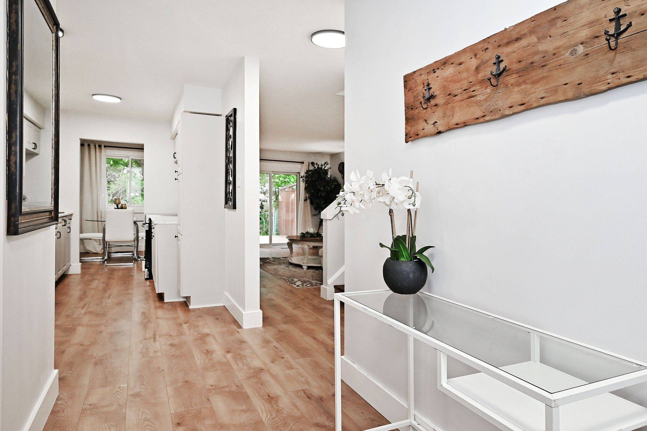 Halton Hills, ON L7G 5A2,139 John ST