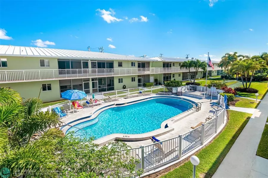 2100 NE 38th St #236, Lighthouse Point, FL 33064