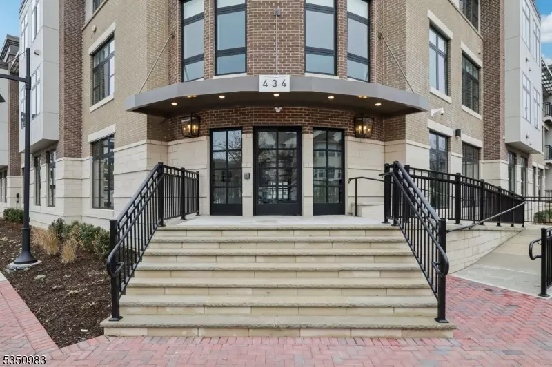 434 Springfield Avenue #212, Berkeley Heights Twp., NJ 07922