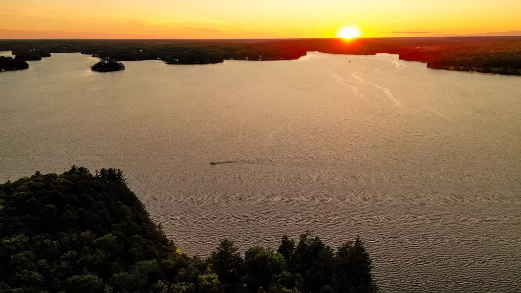 1124 Coate RD #8, Muskoka Lakes, ON P0C 1J0