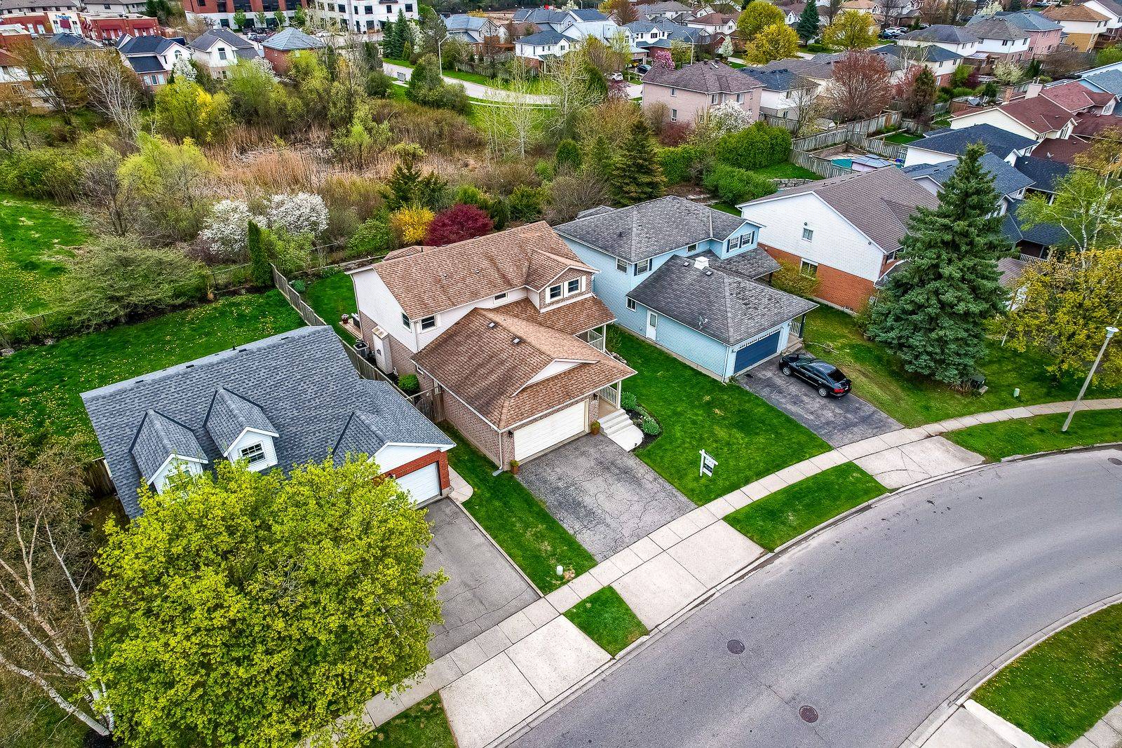 Cambridge, ON N1T 1M6,530 Burnett AVE