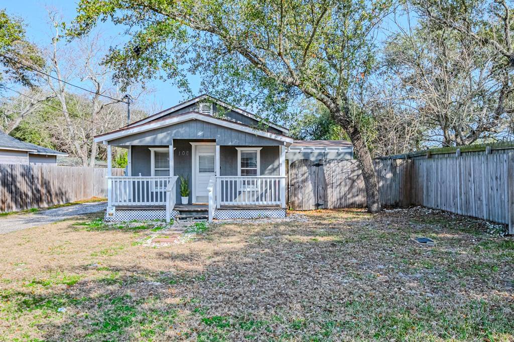 Fulton, TX 78358,108 S Fifth St
