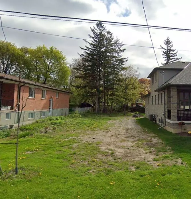 Toronto E08, ON M1M 3H1,33 Andrew AVE