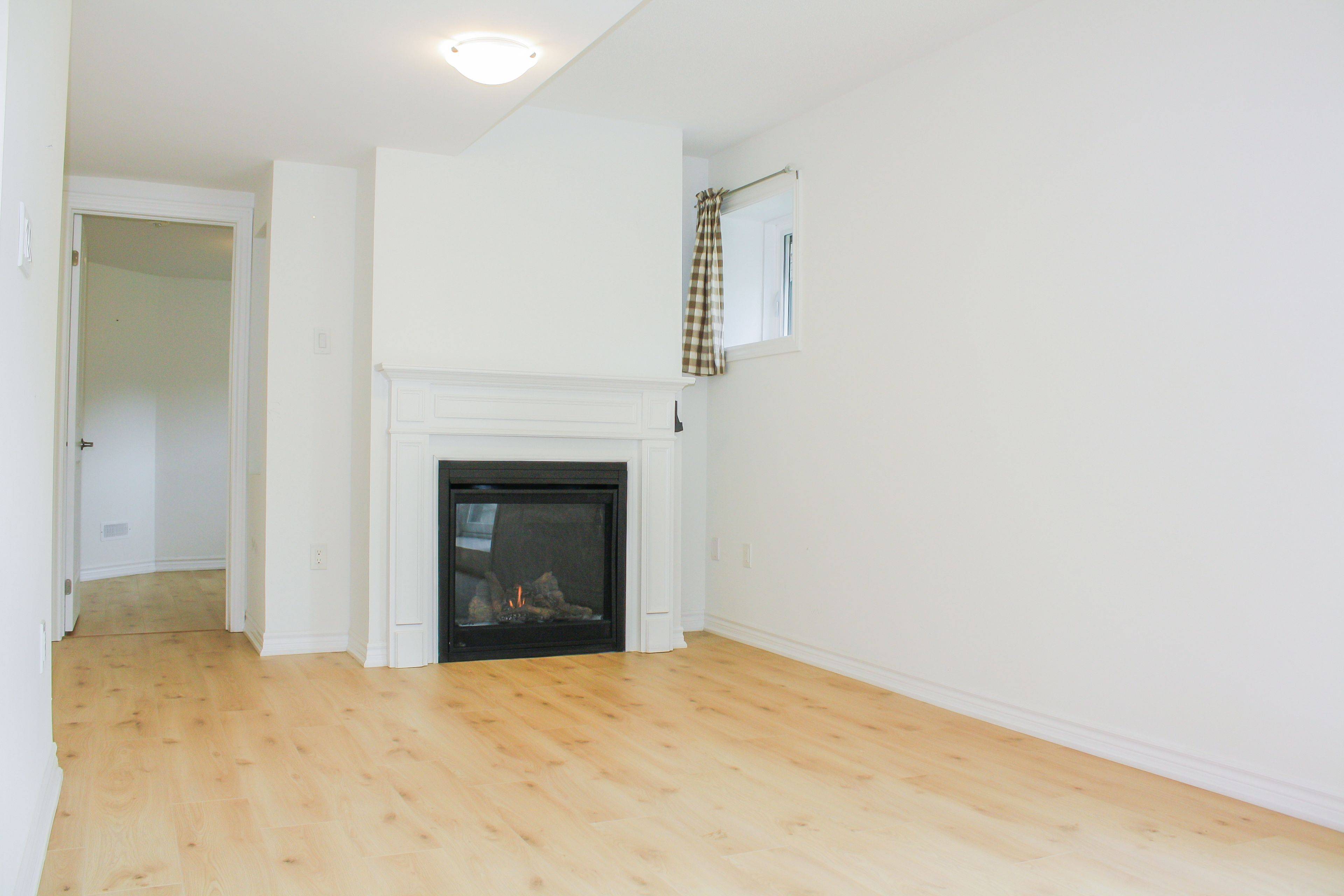Wasaga Beach, ON L9Z 2N5,124 Ansley RD #Lower