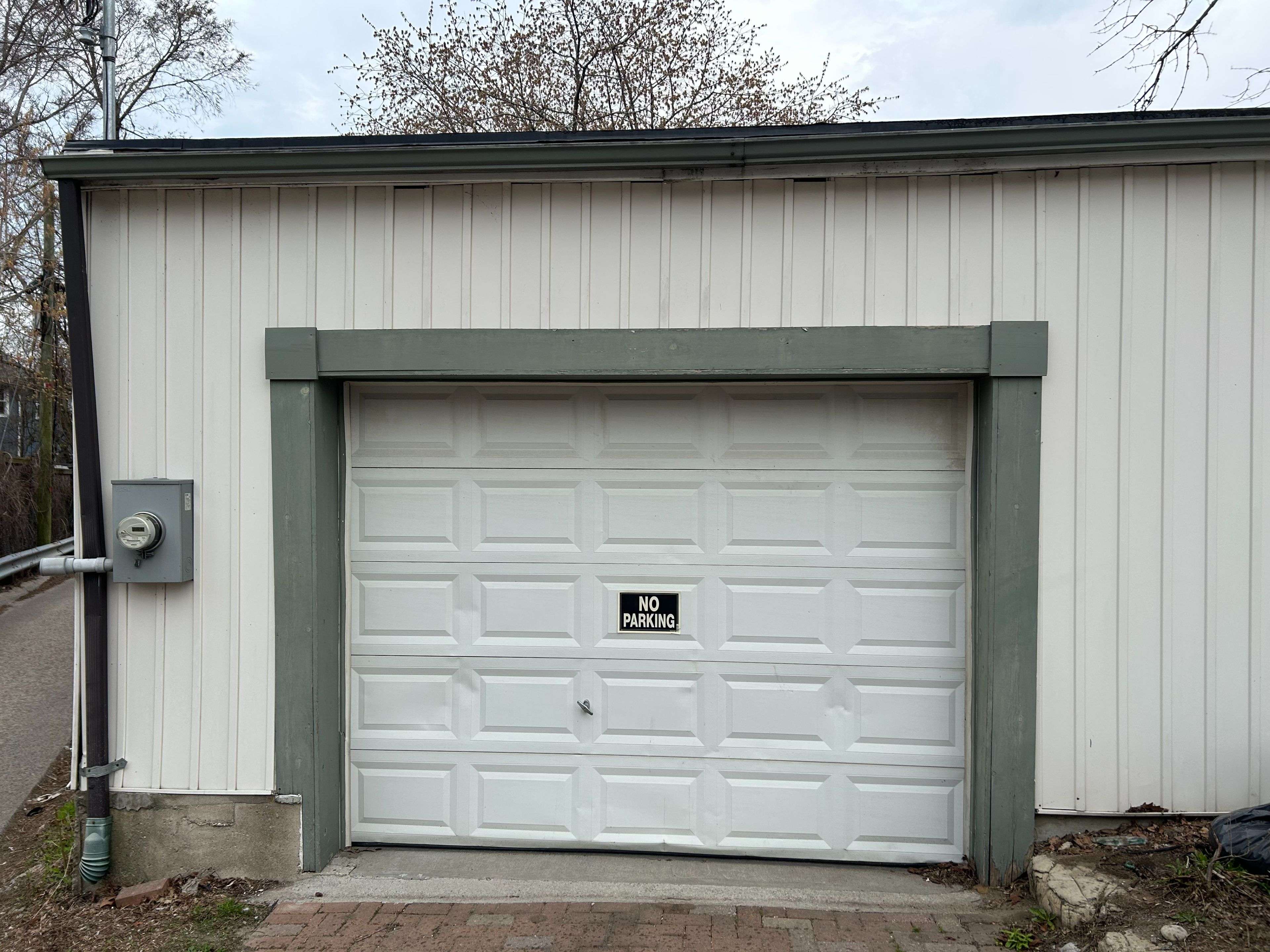1443 Kingston RD #garage, Toronto E06, ON M1N 1R4