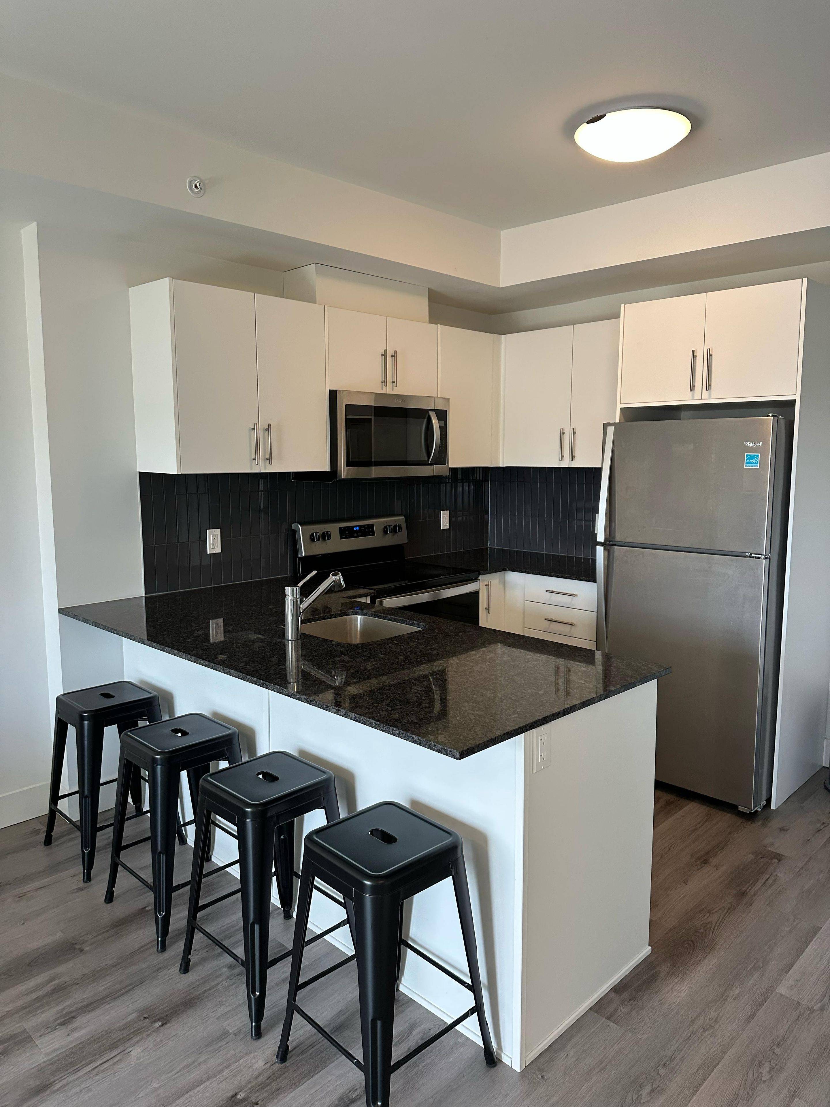 Waterloo, ON N2J 0G2,103 Roger ST #403