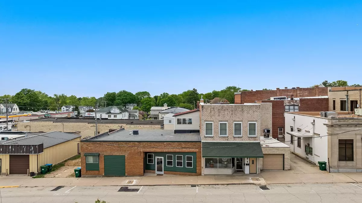 Polo, IL 61064,701 W Oregon(3Properties)