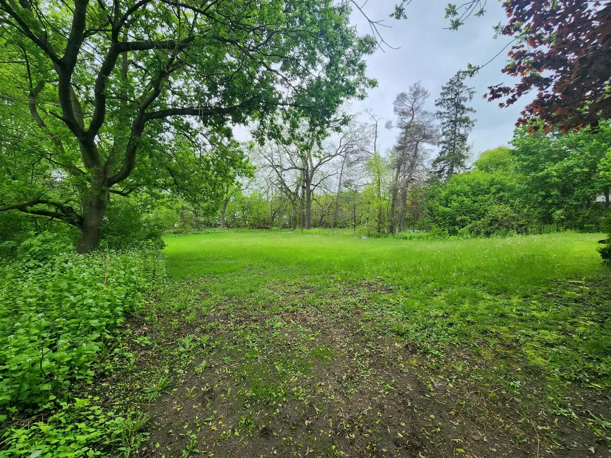 Carp - Huntley Ward, ON K0A 1L0,3787 Carp RD