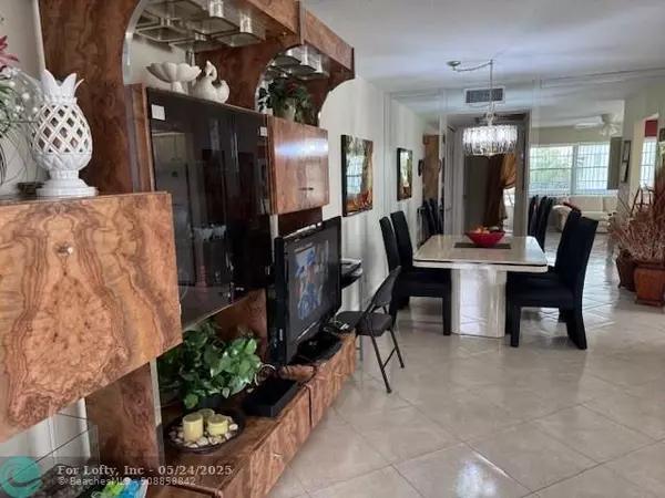 Deerfield Beach, FL 33442,65 Lyndhurst C #65