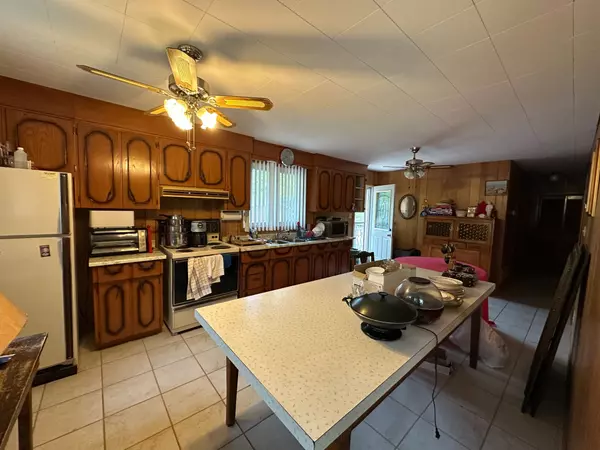 Wasaga Beach, ON L9Z 1P9,35 Frederick DR