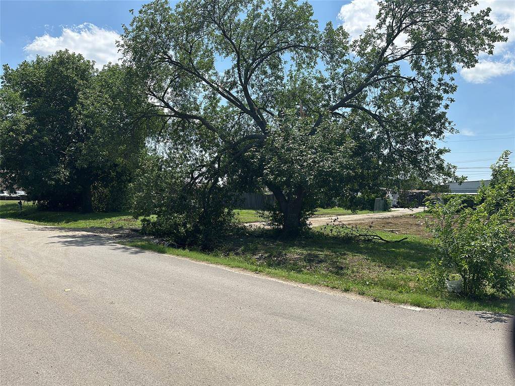 The Colony, TX 75056,7420 Elm Street