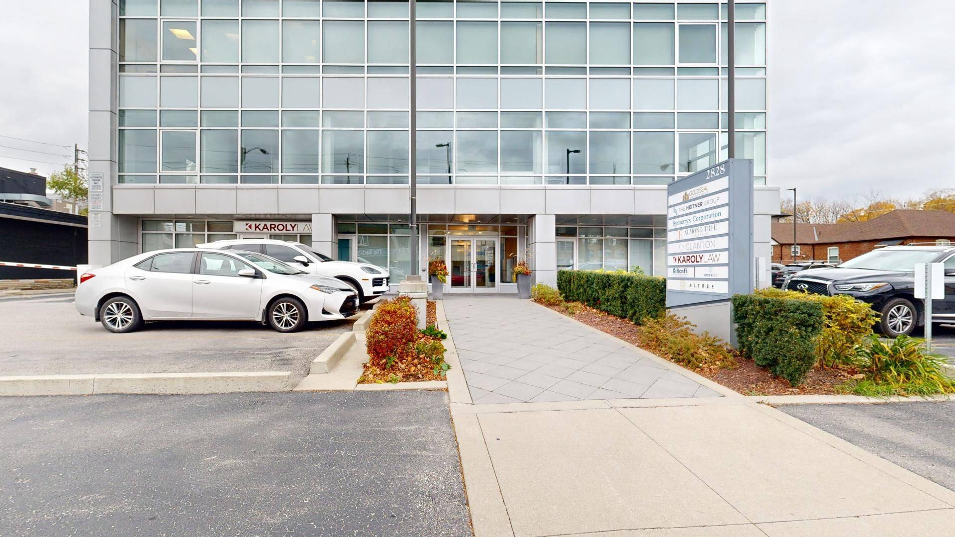 Toronto C04, ON M6B 3A7,2828 Bathurst ST #200