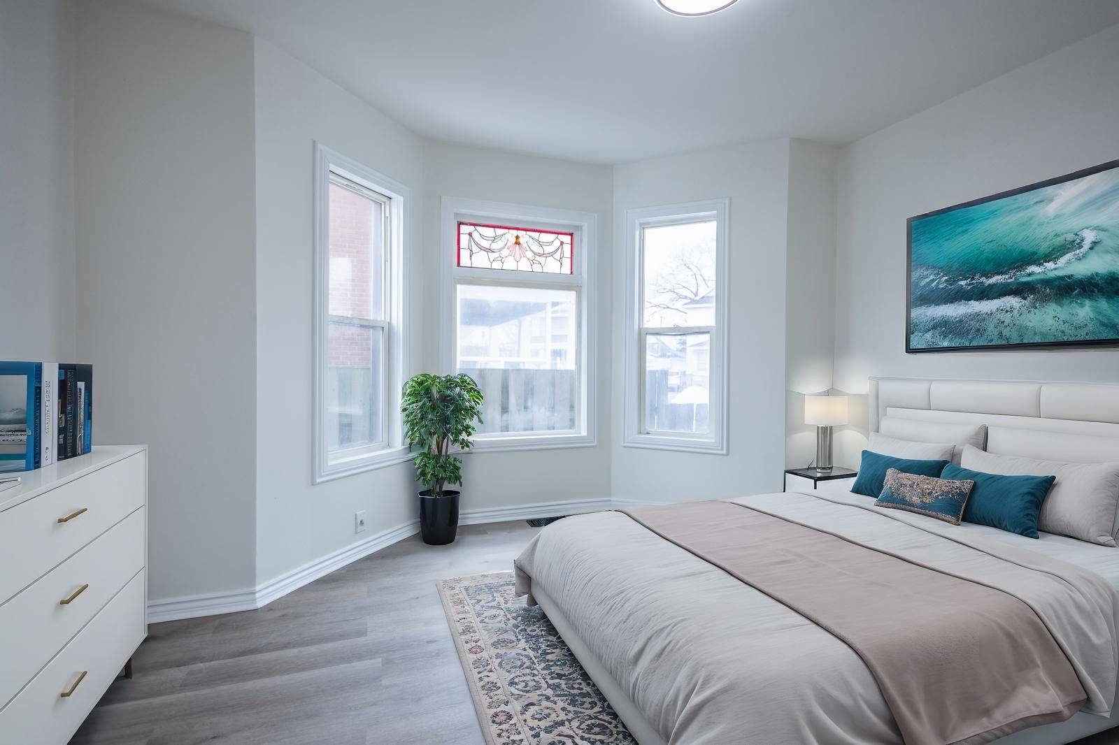 Niagara Falls, ON L2E 1E9,4588 Nelson CRES