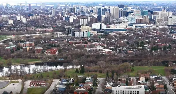 Overbrook - Castleheights And Area, ON K1K 4W9,177 Arcola Private