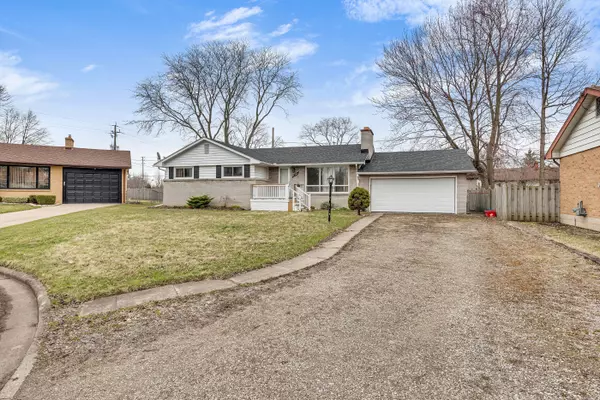 Windsor, ON N9E 1P3,1547 Cherrylawn CRES