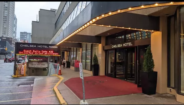Toronto C01, ON M5G 1Z4,33 Gerrard ST W #CHELSEA HOTEL (Gerrard)