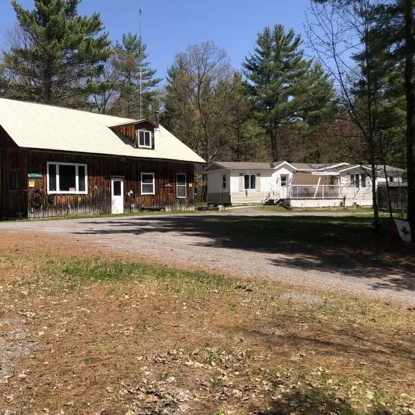 Mississippi Mills, ON K0A 2X0,200 Smith LN