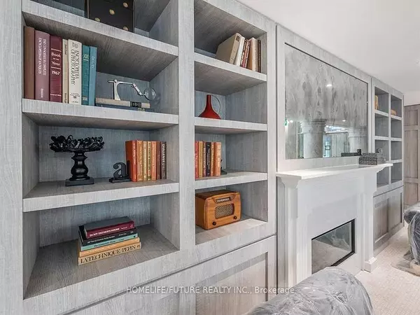Toronto C03, ON M4R 0A4,33 Helendale AVE #1802