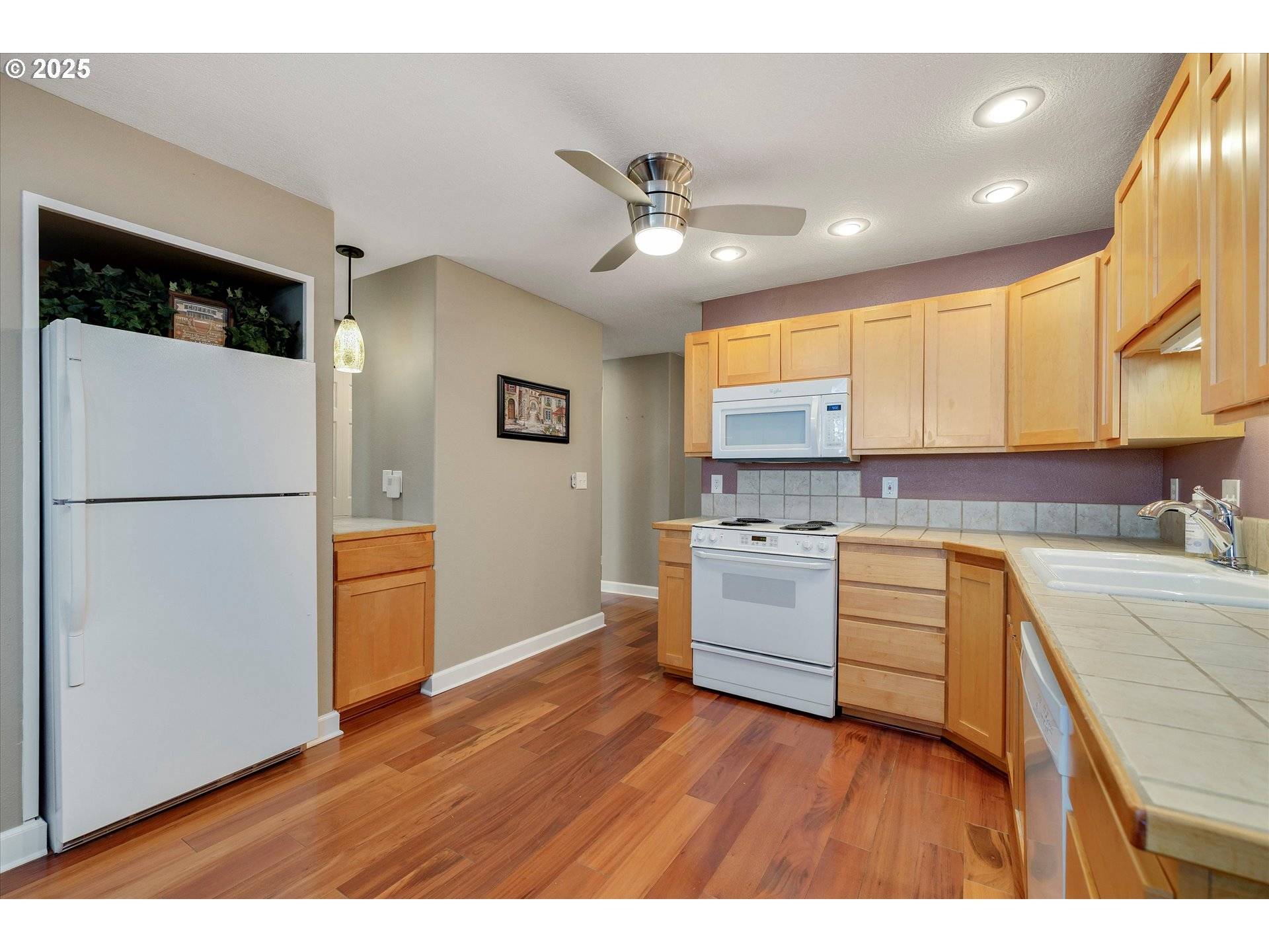 Gresham, OR 97030,4614 W POWELL BLVD #W-161