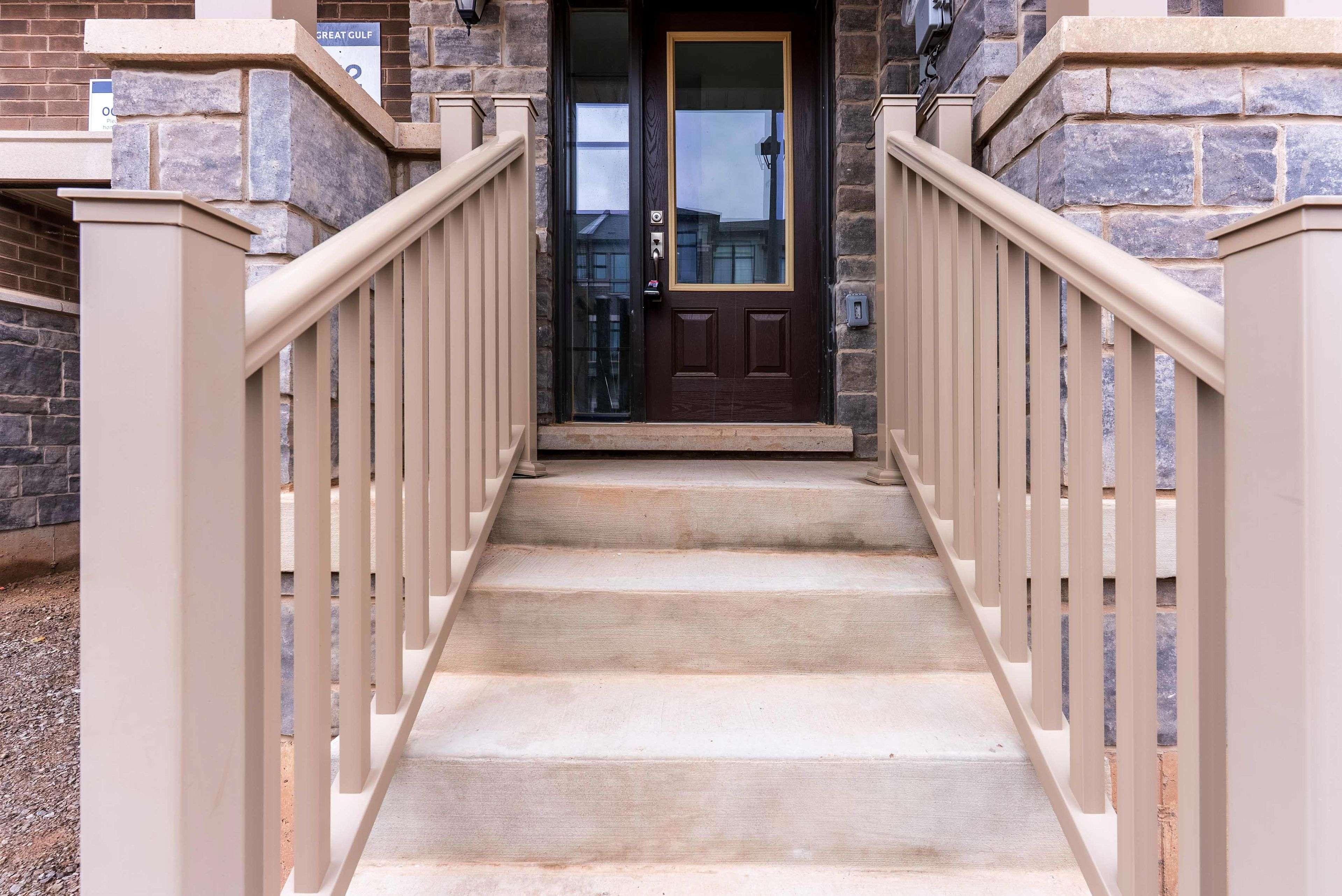 Oakville, ON L6H 7H5,3064 Robert Lamb BLVD