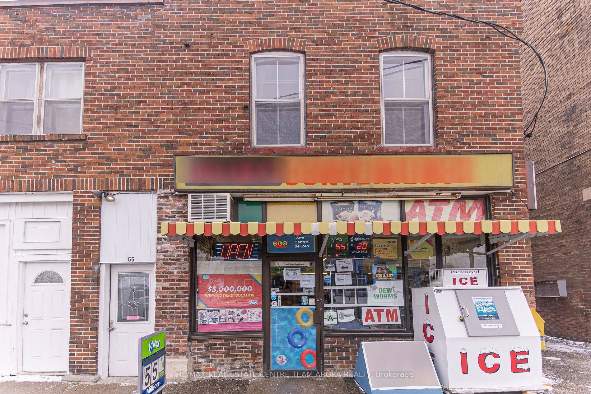Brantford, ON N3S 2E8,66 Erie AVE #Main