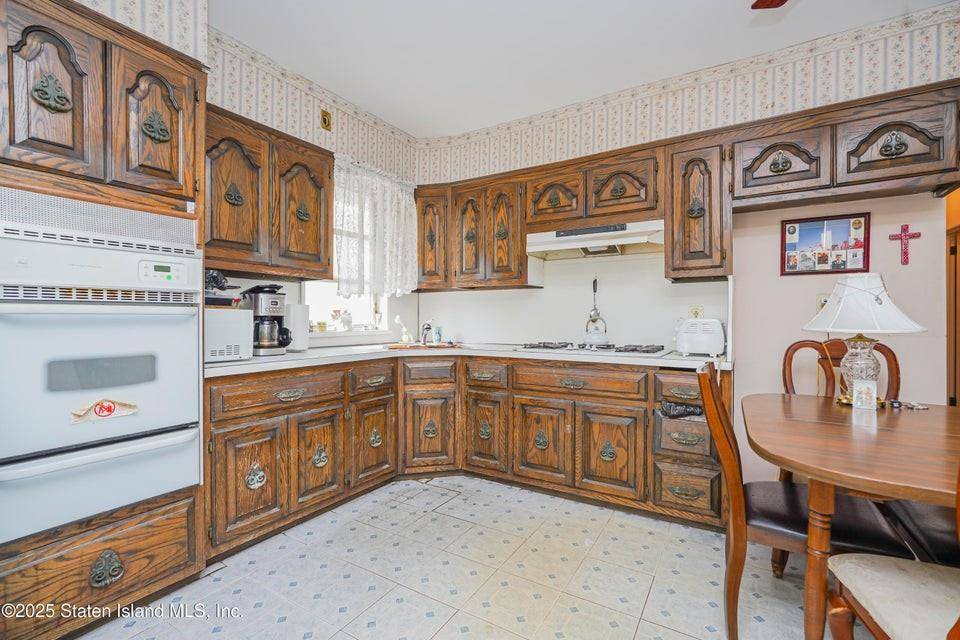 Brooklyn, NY 11218,31 Seeley ST
