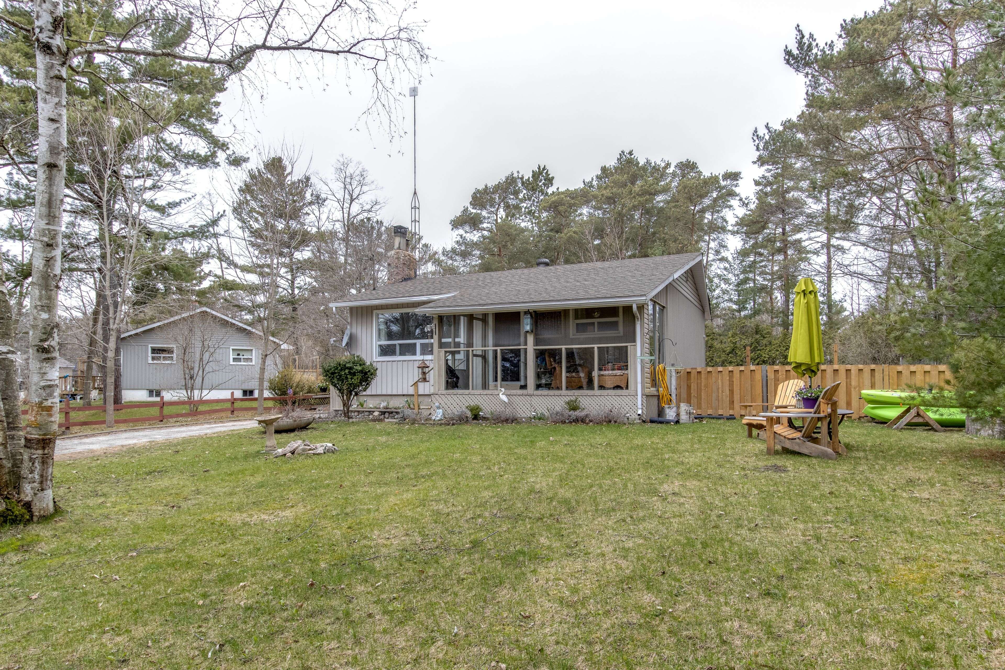 Tiny, ON L9M 0H2,1651 TINY BEACHES RD N