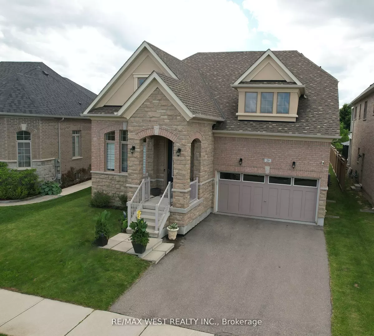 Halton Hills, ON L7G 0K8,29 NorthWest CT