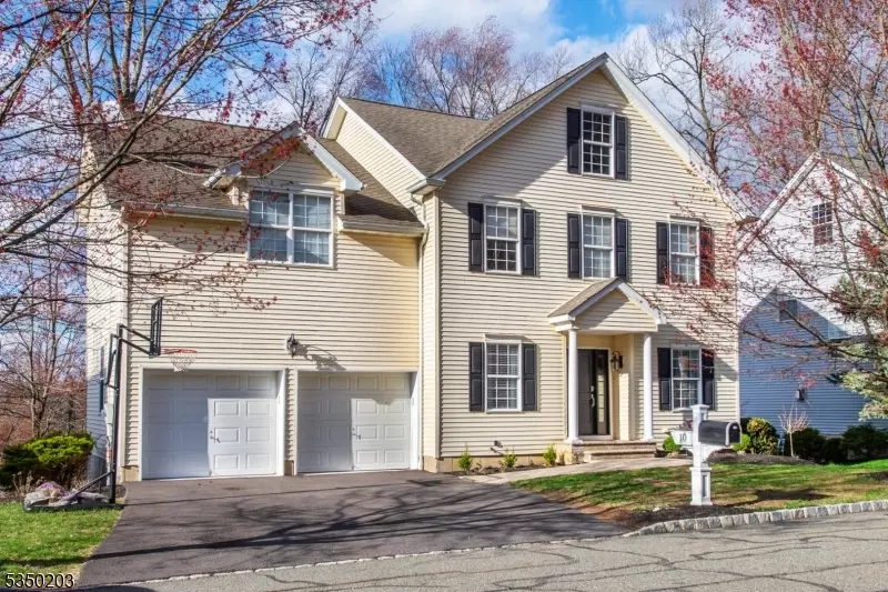 10 Bowers Dr, Allamuchy Twp., NJ 07840