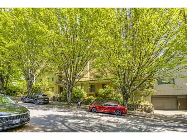 2021 SW MAIN ST #66, Portland, OR 97205