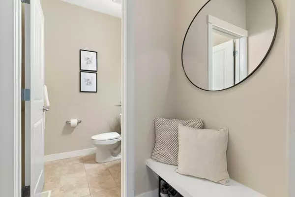 Airdrie, AB T4B 0V4,2306 Bayside CIR Southwest