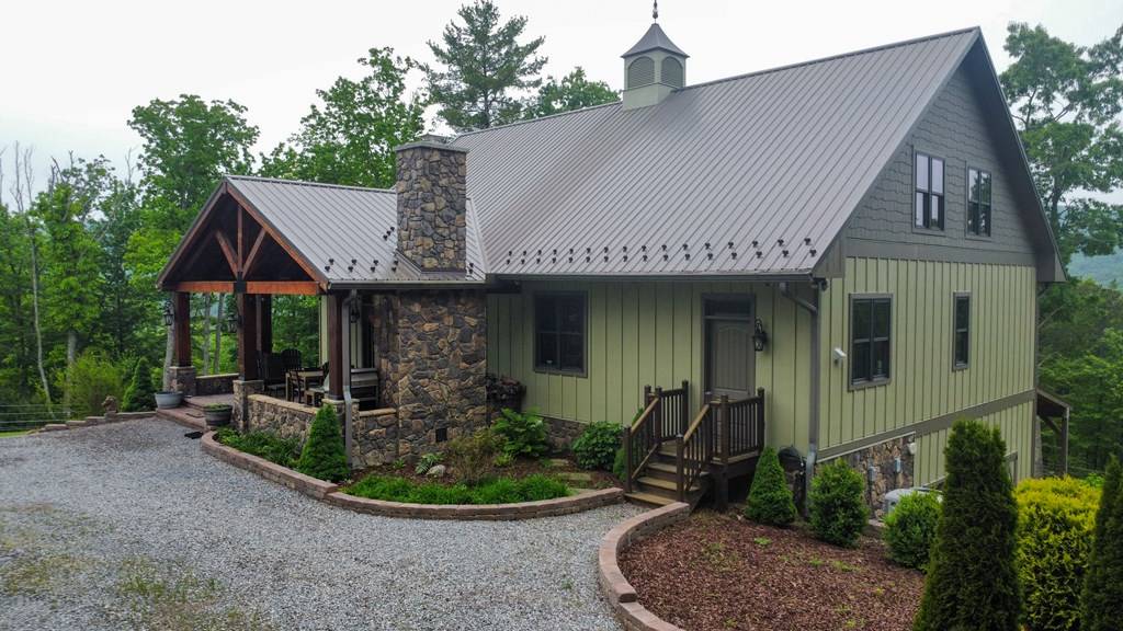Ivanhoe, VA 24350,623 Four Oaks Ln