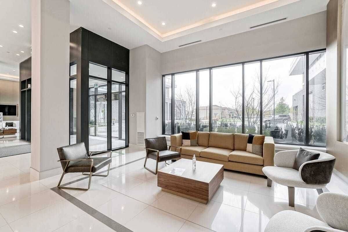 Mississauga, ON L5R 0G8,35 Watergarden DR #110