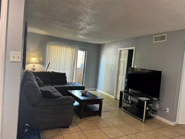 Dallas, TX 75231,8110 Skillman Street #1057