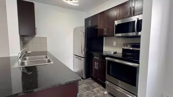 Calgary, AB T3J 0S3,15 Saddlestone WAY NE #201